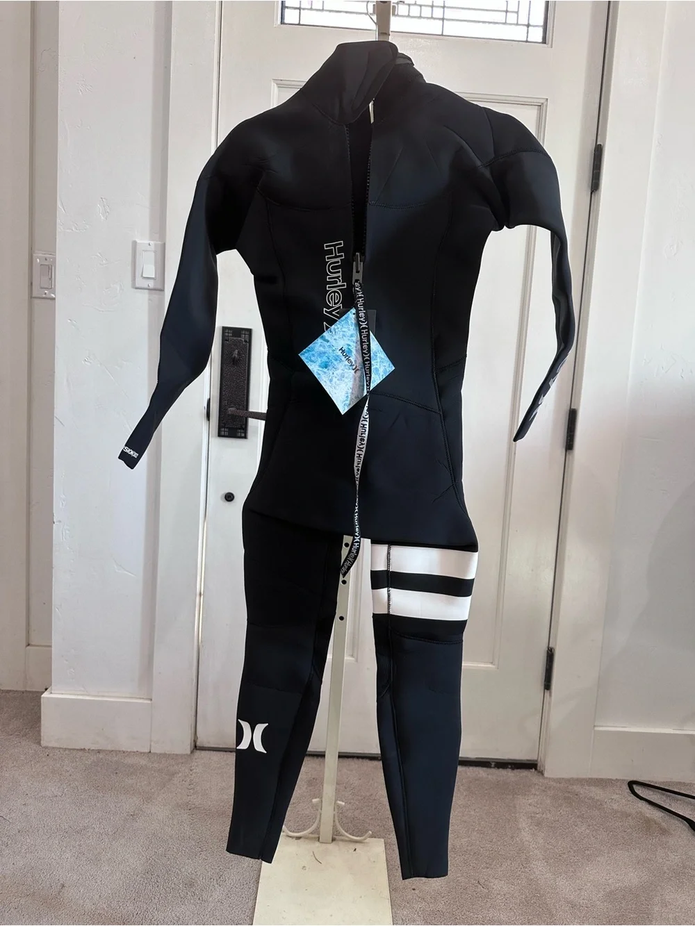 Hurley Youth Black Fullsuit Neoprene NWT size 12